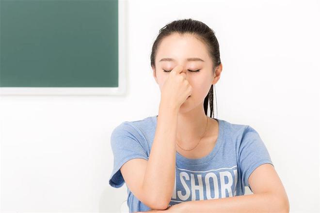 秘密泄露者学会这几招更显年轻凯发K8登录入口眼睛年龄的(图5)